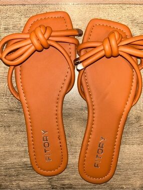 Women's brown Knot Front Slide Sandals